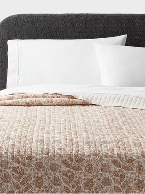 Full/Queen Printed Cotton Voile Tonal Floral Quilt Ivory/Camel - Threshold
